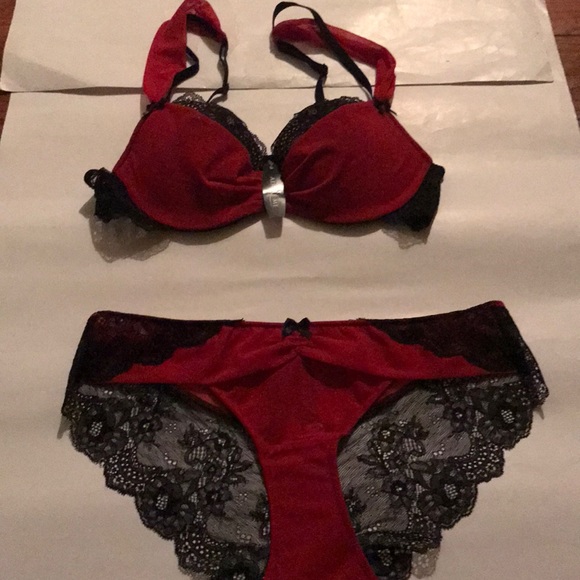 Adore Me Other - Adore Me bra set size 36B